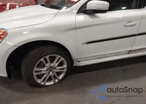 2016 Volvo Xc60 T5 Premier из США, поврежденный, VIN YV4612RK4G2786016